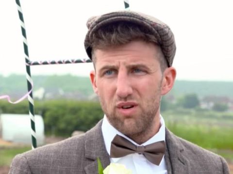 Unik! Pasangan Ini Habiskan Rp 242 Juta Gelar Pernikahan di Kandang Babi 