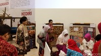 Pameran ini menampilkan produk premium yang memiliki nilai otentik/orisinil, memiliki nilai budaya, mengangkat citra daerah, dan memiliki nilai ekonomis yang tinggi.