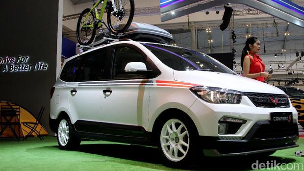 Wuling Confero