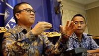 Tak sendiri, Yandri Susanto juga didampingi Wasekjen PAN Soni Sumarsono.