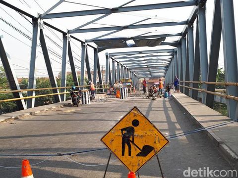 Jembatan Ngelom rusak diperbaiki/