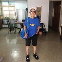 Kenalan dengan Moon Lin, Nenek 88 Tahun yang Lebih Stylish dari Kamu