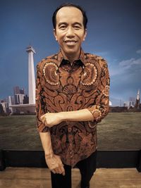 Cerita di Balik Patung Jokowi yang Memakai Batik