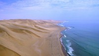 Jika dihitung, berarti sejak abad ke-15 sampai sekarang, tidak ada lagi satu orang pun yang tinggal di sana! (Dok. Skeleton Coast Safaris)