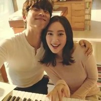 Mereka berperan jadi sepasang kekasih beda negara yang menjalani hubungan LDR dan berkomunikasi lewat smartphone. Foto: istimewa