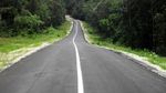 Begini Jalan Trans Papua Dibangun Hingga Mulus