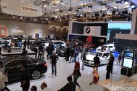 Penjualan 2019 Turun 13%, Mercy Masih Lebih Laris dari BMW