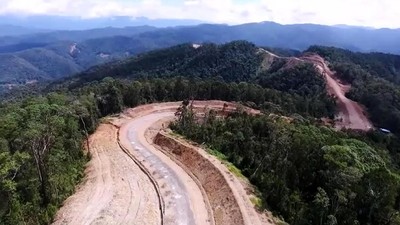 Begini Jalan Trans Papua Dibangun Hingga Mulus