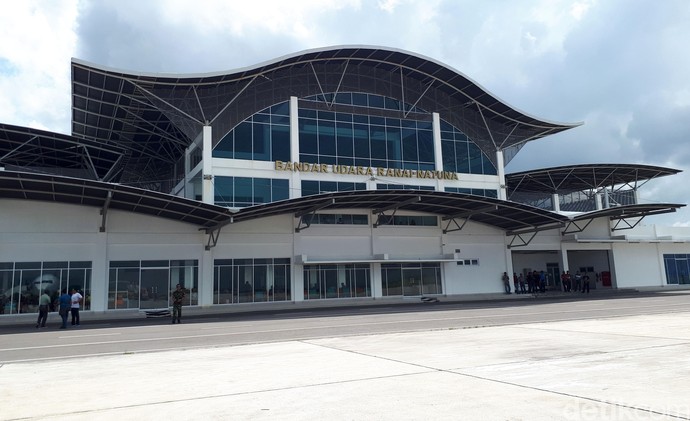  Foto Keren Ini Lho Bandara Ranai di Natuna