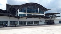 Bandara Ranai menjadi satu-satunya bandara yang ada di Kepulauan Natuna. Hal tersebut membuat keberadaan bandara ini menjadi sangat vital lantaran merupakan pintu masuk satu-satunya dari udara di Natuna.