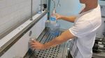 Kafe Air Mineral hingga Kafe di Parkiran Mobil, Intip Konsep Kafe Terunik di Dunia