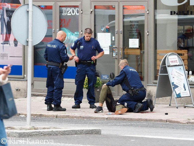 Penikaman di Finlandia Diselidiki sebagai Kejahatan Teror Penikaman di Finlandia Diselidiki sebagai Kejahatan Teror