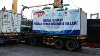 Selain itu, saat ini juga dibangun sentra logistik Rumah Kita di titik-titik tujuan tol laut sebagai tempat pemasok dan konsolidasi bahan-bahan pokok untuk menjamin ketersediaan. Barang-barang dari timur seperti ikan, garam, rumput laut bisa dibawa kembali ke Barat untuk dipasarkan. (Kemenhub).