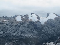 Puncak Carstensz dan Fakta Mengerikan yang Terlihat di Citra Satelit
