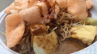 Selain kupat tahu Gempol, Anda juga bisa memesan ketoprak gaya Jakarta. Disajikan dengan porsi sedang.Foto: detikfood