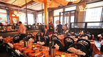 Keren dan Seru! Begini Suasana dan Makanan Serba Cheetos di Resto Pop-up Ini!
