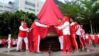 Dalam rangka memperingati Hari Kemerdekaan Republik Indonesia (RI) Ke-72, Kementerian Pekerjaan Umum dan Perumahan Rakyat (PUPR), Selasa pagi melakukan senam bersama dan dilanjutkan dengan peresmian ikon baru di lingkungan Kampus Kementerian PUPR. Dok. Kementerian PUPR.