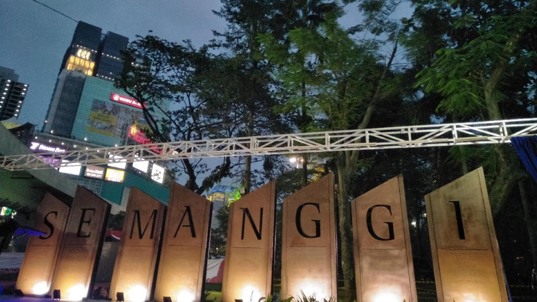Nama Jokowi Hingga Ahok Diabadikan di Prasasti Simpang Susun Semanggi Nama Jokowi Hingga Ahok Diabadikan di Prasasti Simpang Susun Semanggi