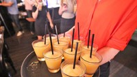 Salah satu cocktail yang disediakan The Spotted Cheetah Restaurant. Yang ini terbuat dari tequila, Aperol, jus jeruk dan jus jeruk nipis.Foto: Istimewa