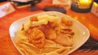 Ada juga crepes apel yang dilengkapi cheetos white cheddar dan Cheetos Sweetos. Nyammm!    Foto: Istimewa