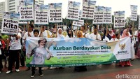 Baznaz saat melakukan aksi simpatik di area CFD.