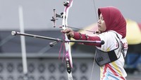 Diananda Choirunnisa, 20 tahun, peraih medali emas pertama untuk kontingen Indonesia di SEA Games 2017. (Wahyu Putro/ANTARA)