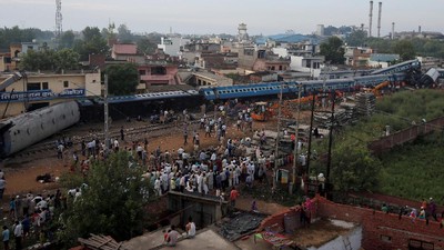 Potret Kecelakaan Kereta Mengerikan di India 