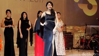 Seperti biasa, pameran otomotif tak lengkap tanpa kehadiran cewek-cewek pemanis yang sering disebut usher atau SPG (Sales Promotion Girl). Ajang Gaikindo Indonesia International Auto Show (GIIAS) 2017 pun memilih pemenang Miss Auto Show.