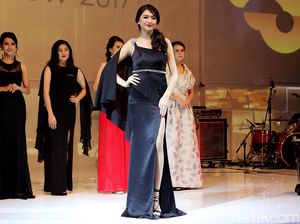 Miss Auto Show 2017 Bikin Mata Lelaki Tak Berkedip
