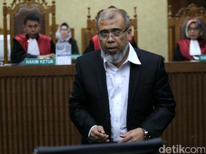 Merasa Hancur, Patrialis Akbar: Saya Tunggu Maaf KPK di Akhirat