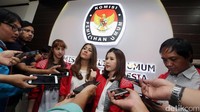 Ketum Partai Solidaritas Indonesia (PSI) Grace Natalie memberikan keterangan usai pertemuan.