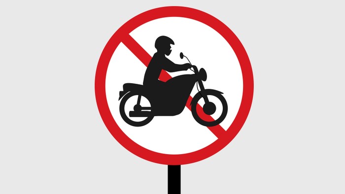 Otographics Larangan Sepeda Motor di Jalan Protokol