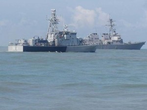 10 Pelaut AS Hilang Usai Tabrakan Kapal Militer, Malaysia Ikut Cari