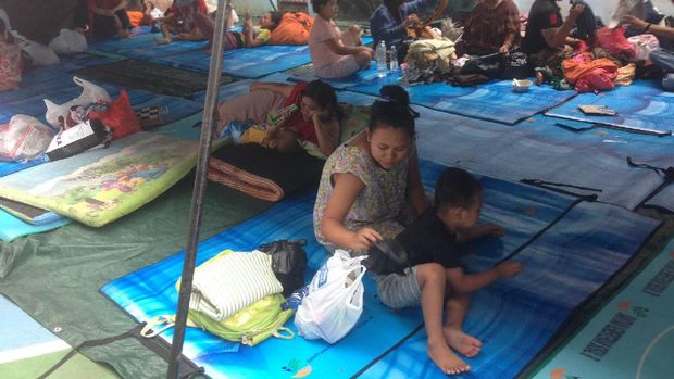 Warga berharap mendapat tempat tinggal baru.