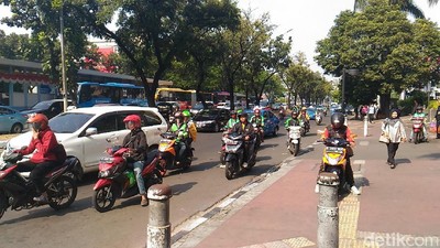 Abang-abang Ojek Online yang Segera Tersingkir dari Jl Sudirman