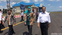 Kemudian tentang mutasi jabatan yang tidak sesuai dengan peraturan. Akibatnya, berdampak luas bagi masyarakat karena berkaitan dengan pelayanan publik. Pelanggaran ini dibuktikan dengan adanya rekomendasi dari KASN. Namun Bupati tidak melaksanakan rekomendasi itu. Akibatnya, internal birokrasi lemah dan pelayanan ke publik juga terganggu, ungkapnya. Foto: Istimewa