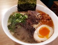 Fuku Ramen: Sedapnya Ramen Spesial Bertopping <i>Beef Chashu</i> dengan Kuah Kaldu Ayam