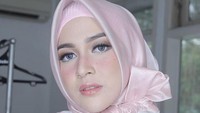 Perempuan kelahiran 1991 itupun semakin mantap mengenakan hijab. Dok. Instagram/ninazatulini22