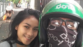 Driver ojek online tersebut bernama Erwin. Foto: Instagram.com/erwindoang8