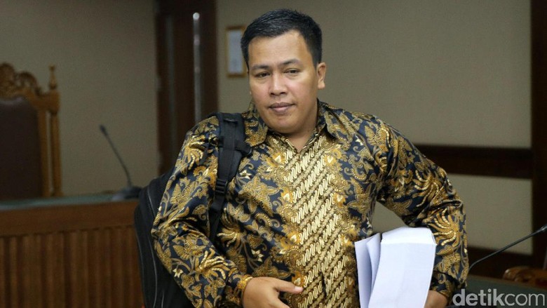 Eks Anak Buah Nazaruddin Mengaku Dipaksa Bikin BAP Palsu untuk Anas Eks Anak Buah Nazaruddin Mengaku Dipaksa Bikin BAP Palsu untuk Anas