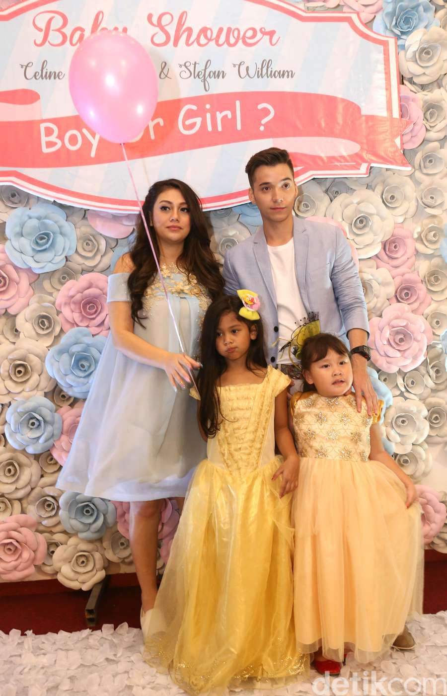 Mesranya Celine Evangelista Dan Stefan William Di Acara Baby Shower