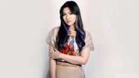 Isyana Sarasvati menjadi tamu spesial detikHOT untuk rubrik Celeb of The Month di tahun 2016. Simak gaya Isyana sarasvati saat pemotretan Celeb of the Month. Foto: DetikHot