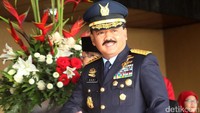Pada Selasa (5/12), surat Jokowi soal Marsekal Hadi dibacakan di rapat paripurna. Jadwal fit and proper test juga ditentukan yaitu keesokan harinya (Foto: Lamhot Aritonang)