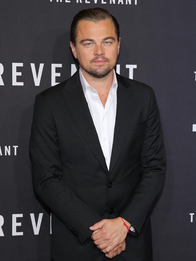 Leonardo DiCaprio attends the New York special screening of The Revenant at the AMC Loews Lincoln Square on January 6, 2016 in New York City.  (Photo by Neilson Barnard/Getty Images)