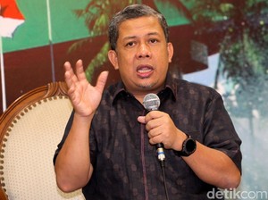 Fahri di Acara Relawan Prabowo: Calon Sebelah Seperti Kucing Dikelilingi Serigala