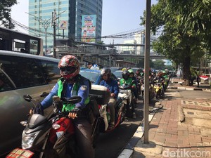 11 Oktober, Motor Dilarang Lewat Rasuna Said dan Sudirman