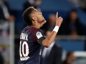10 Transfer Terbesar 2017: Harga Gila Neymar dan Nilai Mahal Para Bek
