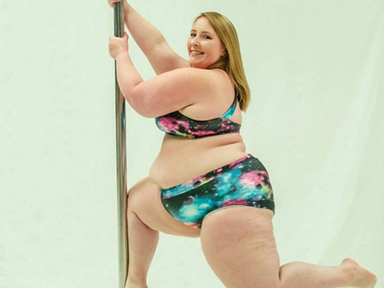 Punya Tubuh Ukuran Plus Tak Halangi Wanita Ini Jadi Pole Dancer