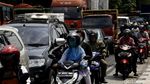 Kemacetan Mengular Imbas Proyek Flyover Cipinang Lontar