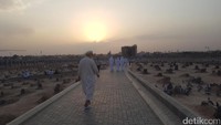 Foto: Seperti yang dilihat detikTravel saat peliputan haji 2017. Saat pagi, suasana redup dan sejuk (Triono/detikTravel)